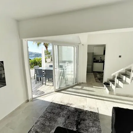 Guendogan Koyu Havuzlu Site * בודרום