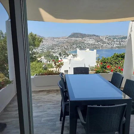 Guendogan Koyu Havuzlu Site *