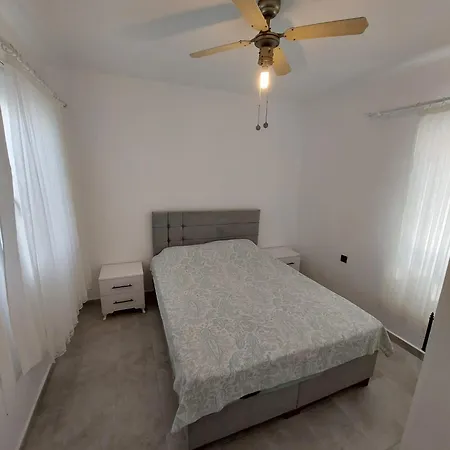 Guendogan Koyu Havuzlu Site Vila Bodrum